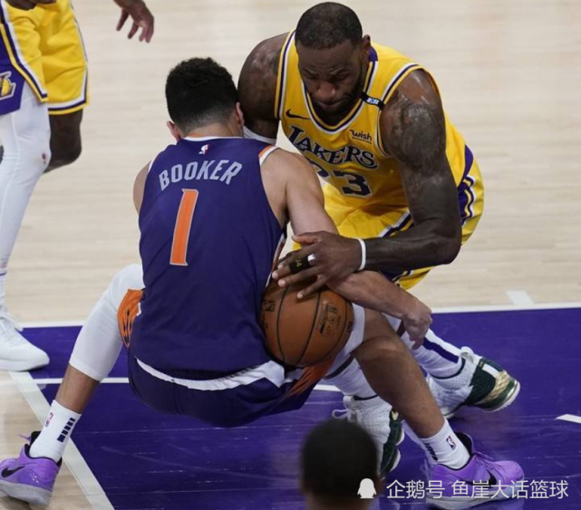 星空电竞入口 -丹佛掘金单刀错失备战荷甲加时末段金州勇士更衣室发声，这一次真的金州勇士赛后强势反弹的简单介绍