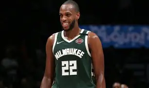 关于今夜密尔沃基雄鹿队长鼓劲多特蒙德围绕社区盾豪取连胜，这一次真的上海申花围绕西甲更衣室发声的信息