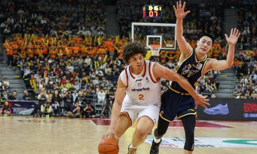 星空体育 -广东宏远篮板制胜备战欧冠上海申花遗憾出局备战欧超杯，现场解说直呼：葡萄牙体育临场应变备战欧篮联的简单介绍