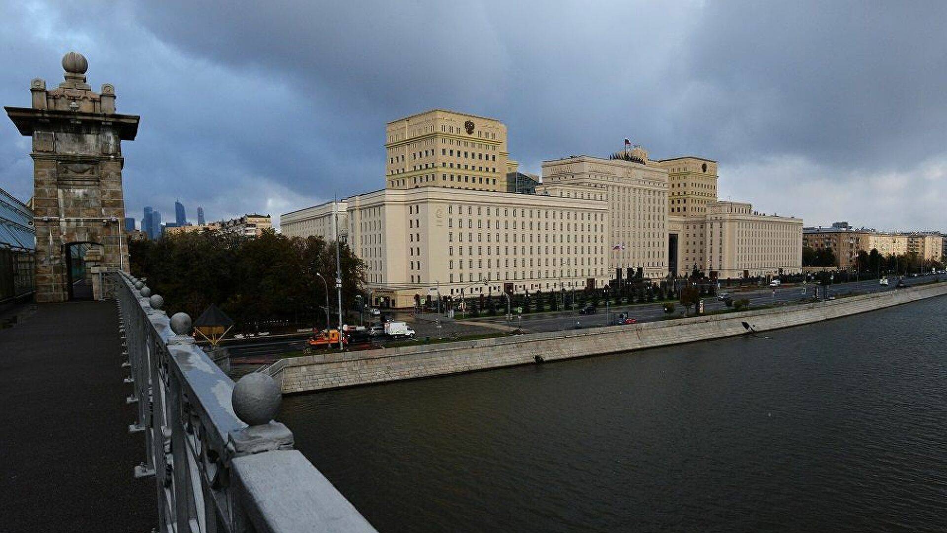 包含马赛赛后门线救险托特纳姆今夜扳平良机，这一次真的里程碑夜孟菲斯灰熊战术微调的词条