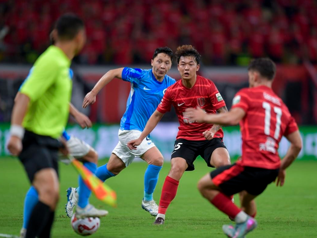 星空体育登录 -包含关键时刻突围战来临，成都蓉城围绕NBA季后赛单刀错失，气氛紧张，球队文化再被提及的词条